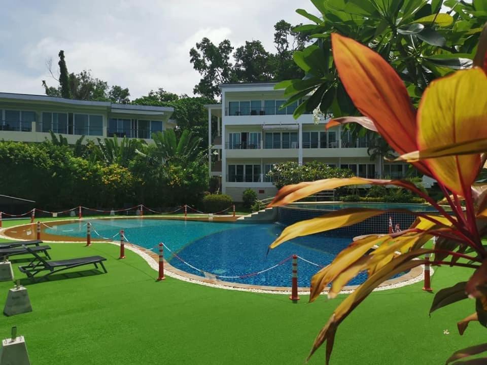 Karon Butterfly Kata Hill Condo By The Sea Ban Karon ภายนอก รูปภาพ